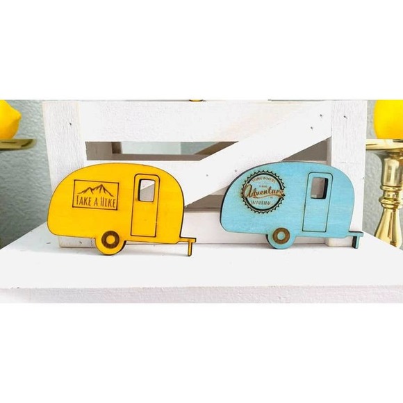 Set of 4 Wood Farmhouse Inspired Camper Themed Magnets (CAMPM) - Picture 3 of 4